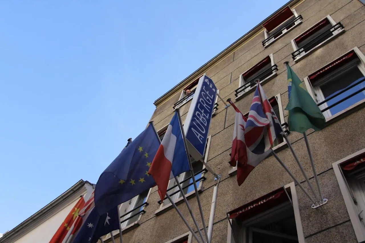 Internationale Des Jeunes Hostal París