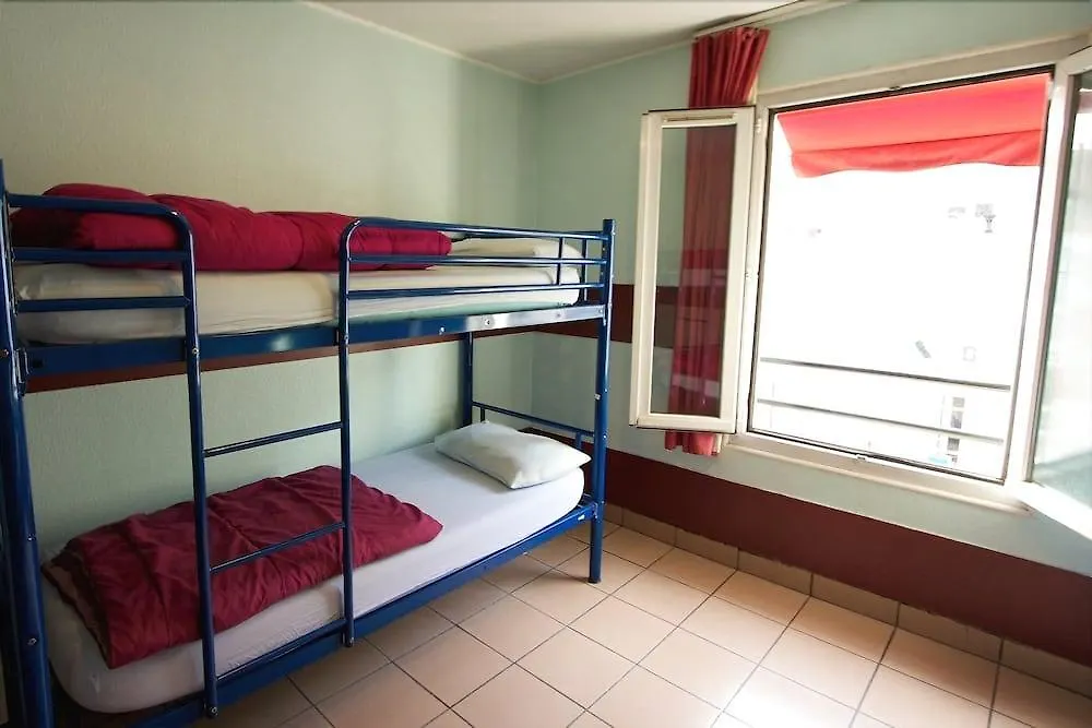 Internationale Des Jeunes Hostal París