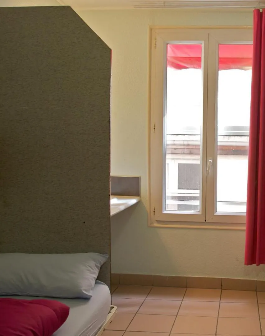Internationale Des Jeunes Paris